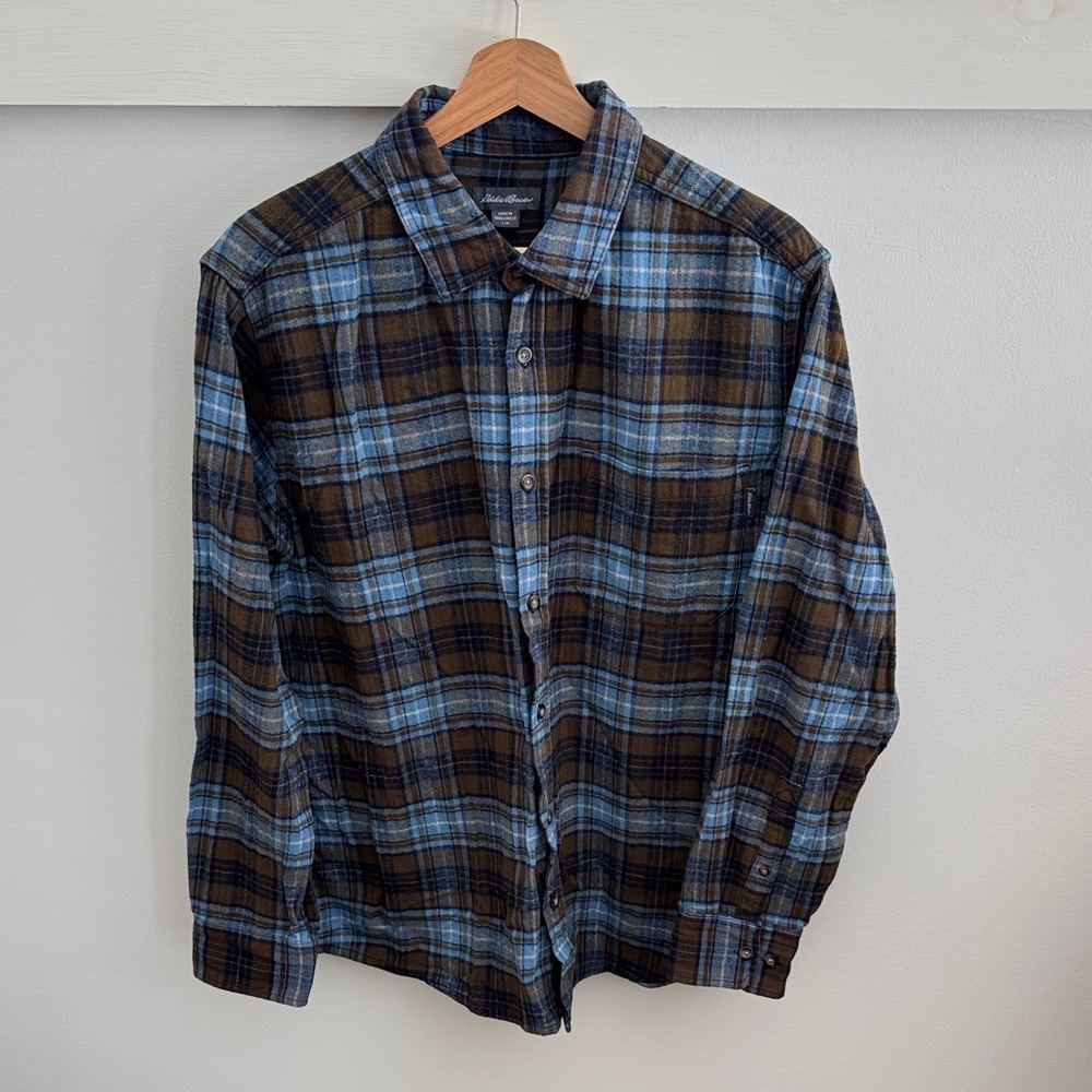 Eddie Bauer Men’s Bristol Fannel Shirt Brown Blue Plaid Button Up Relaxed Size L